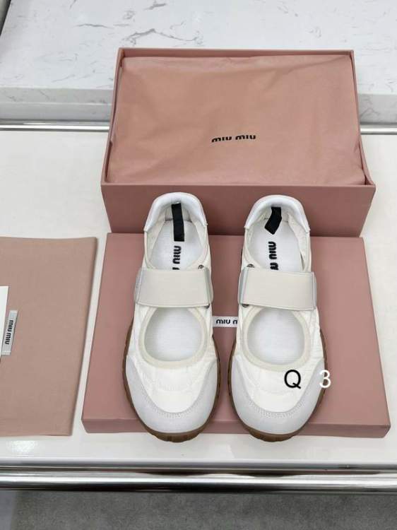 Picture of Miumiu Shoes _SKUMiuMiusz35-40QM050118108